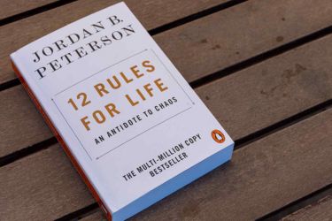 Book Review: 12 Rules for Life by Jordan Peterson - A Critical Analysis of Peterson's Self-Help Philosophy
